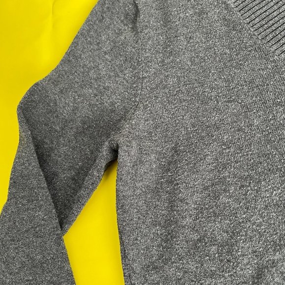 Gap V-neck Sweater, Charcoal Gray, Size XS - Picture 4 of 8